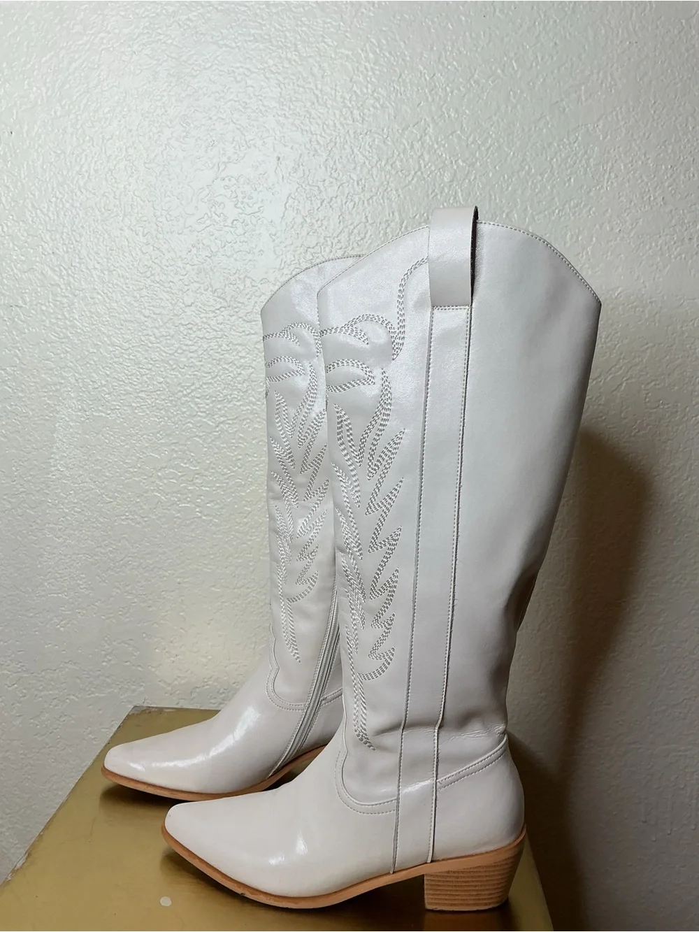 White Women's Leather Knee-High Western Boots